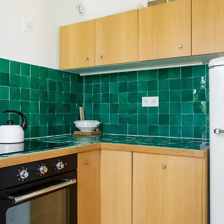 Bright & Artistic 1bd Buttes Chaumont Appartamento Parigi